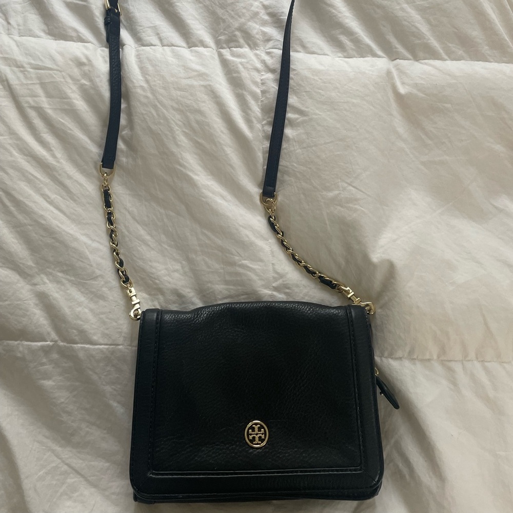 Tory Burch Black Pebbled Leather Crossbody!